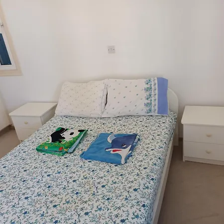 Villa Sea Breeze 4 Bedroom Lárnaca
