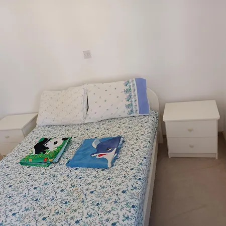 Villa Sea Breeze 4 Bedroom Villa,shared Swimming Pool *