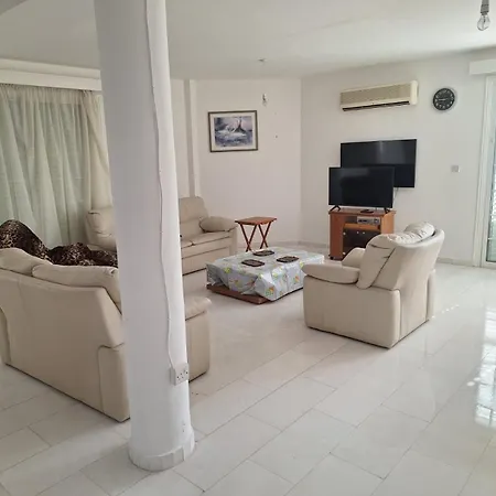 Sea Breeze 4 Bedroom Villa,shared Swimming Pool * Larnaka