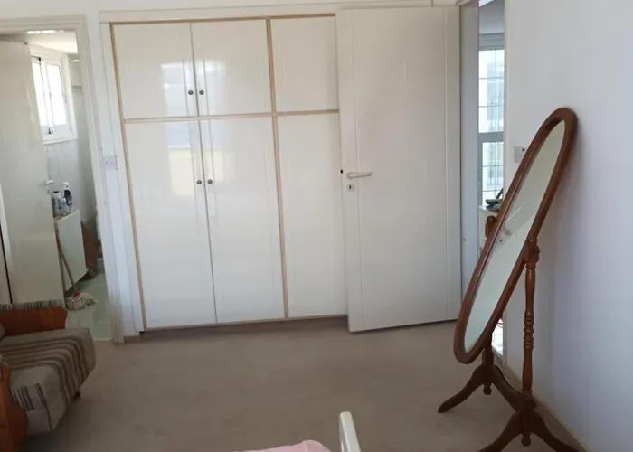 Sea Breeze 4 Bedroom Villa