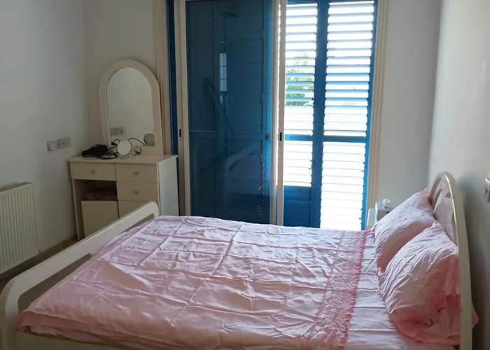 Sea Breeze 4 Bedroom *