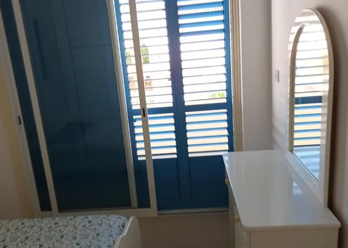 Sea Breeze 4 Bedroom *