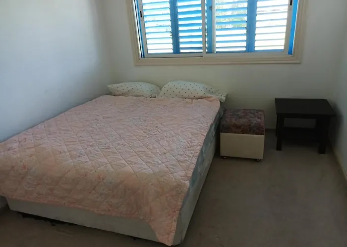 Sea Breeze 4 Bedroom Larnaca