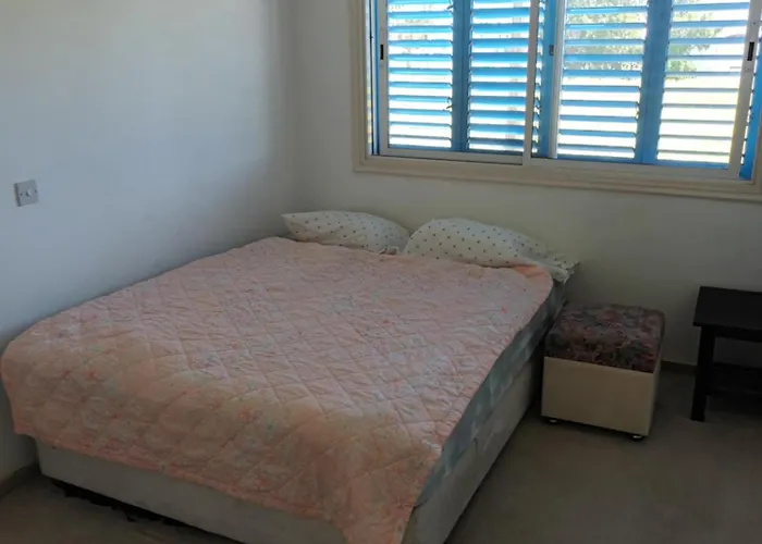 Sea Breeze 4 Bedroom * Larnaca
