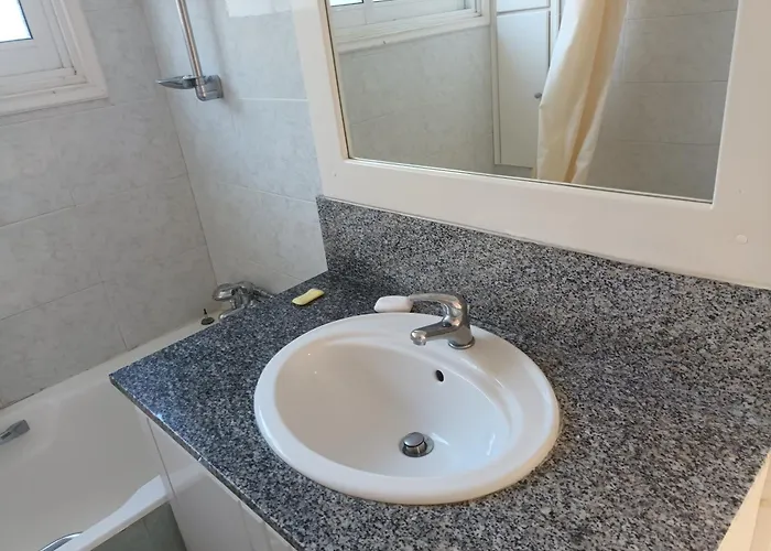 Villa Sea Breeze 4 Bedroom *