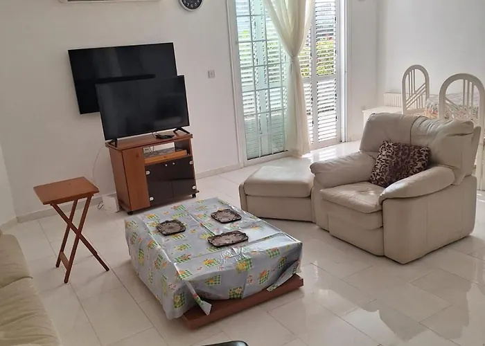 Sea Breeze 4 Bedroom