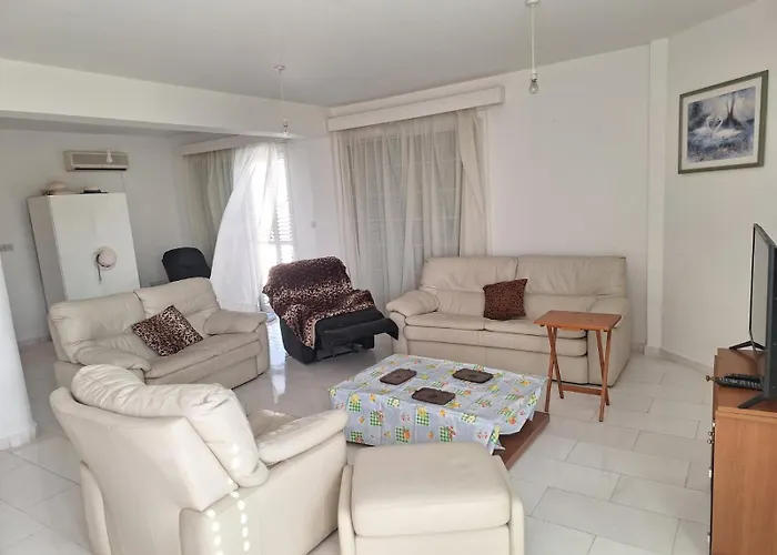 Sea Breeze 4 Bedroom